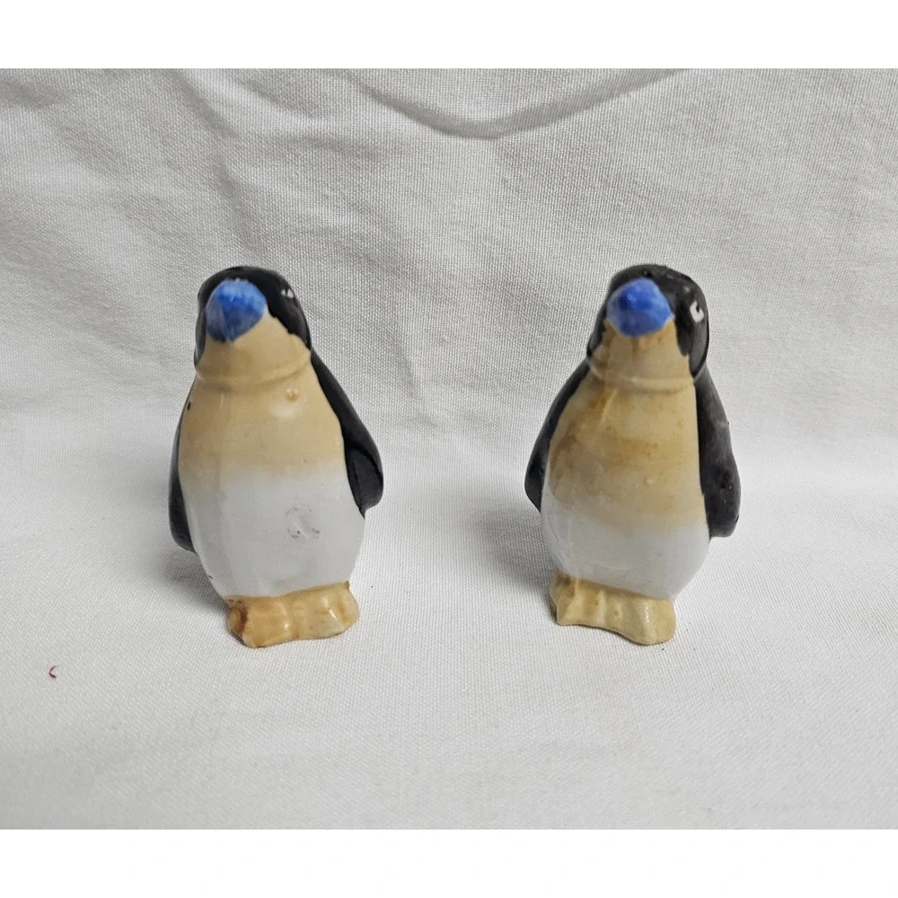 Vintage Penguin Salt And Pepper Shakers Japan